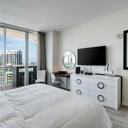 City View Balcony Steps From Restaurants, Peacock Park & Marina Miami Extérieur photo